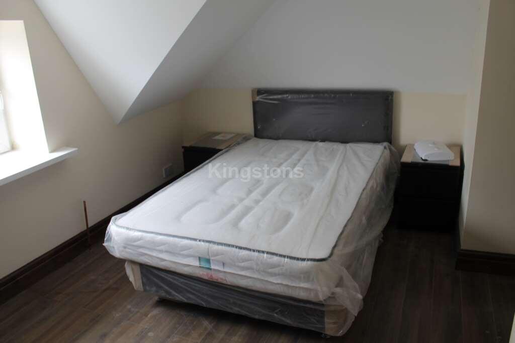 Apartment in Cardiff - View 2