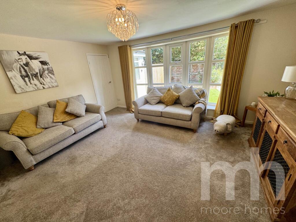 HEATHBANK ROAD, Cheadle Hulme SK8 6HX photo 4