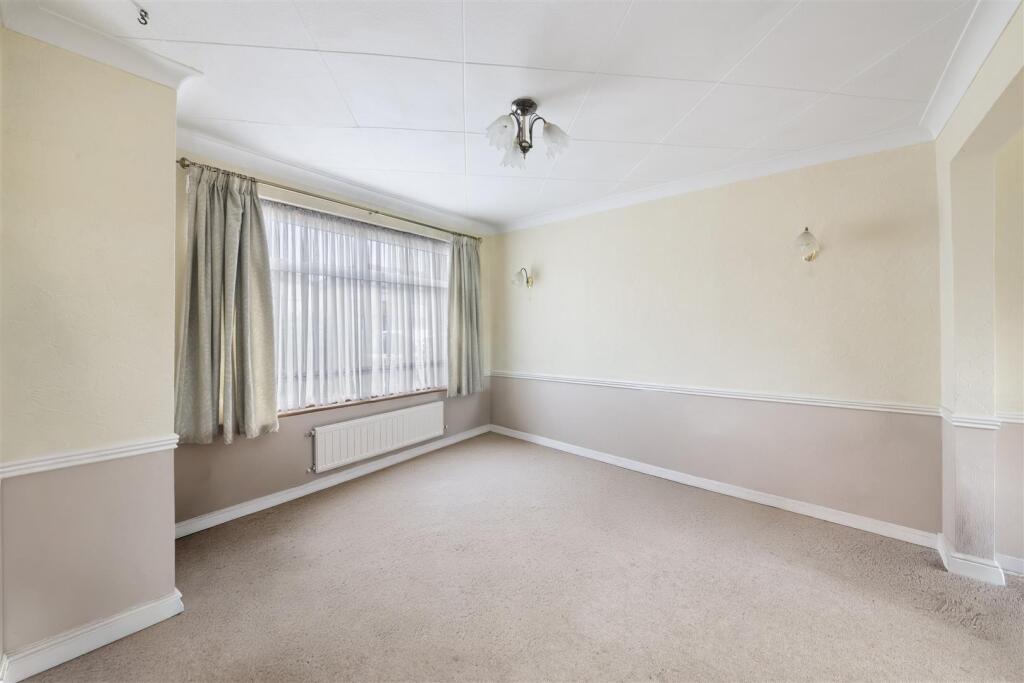 House in Southall - View 5