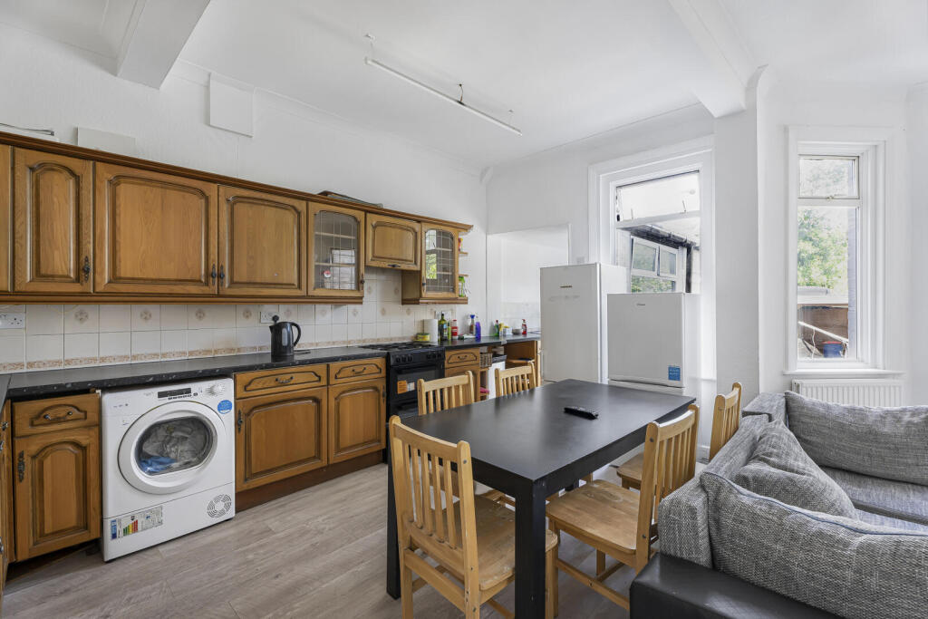 House in London, Bowes Park, Bowes - View 5