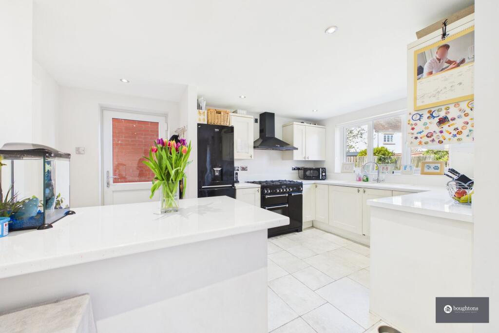 Beech Drive, Brackley, NN13 photo 3