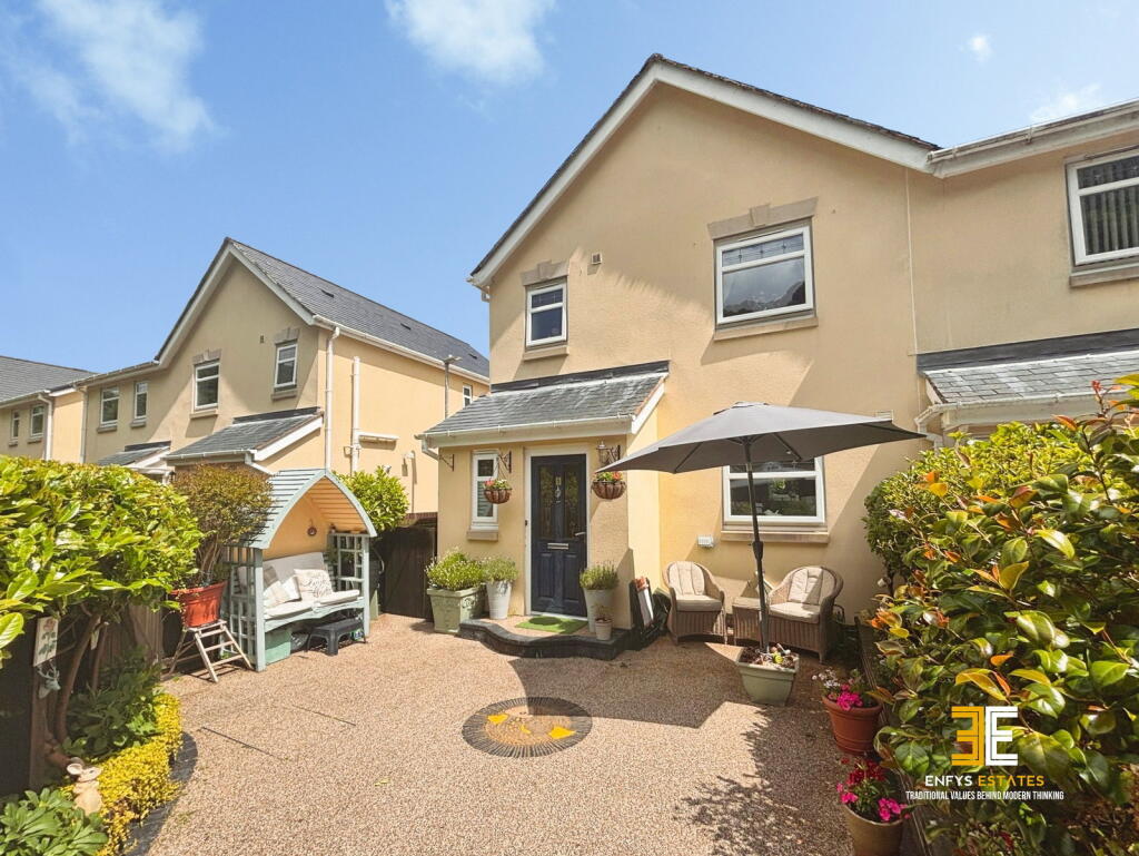 House in Llandudno, Dolgarrog