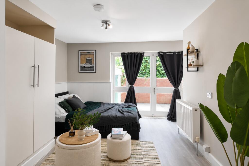 Main image of property: Finchley Road, London, NW3 6DH