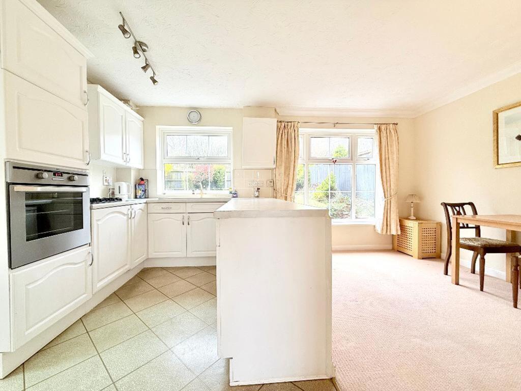 Kershaw Close, Luton, LU3 photo 3