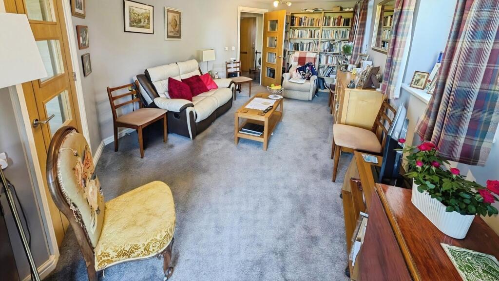 Blue Cedar Close, Yate, Bristol photo 5