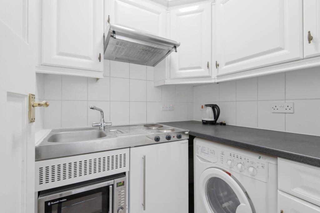 Studio flat for rent