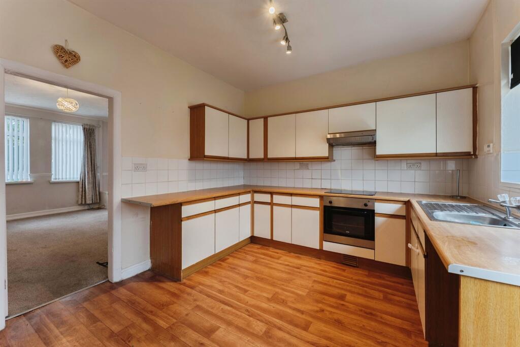 House in Chester, Ellesmere Port - View 3