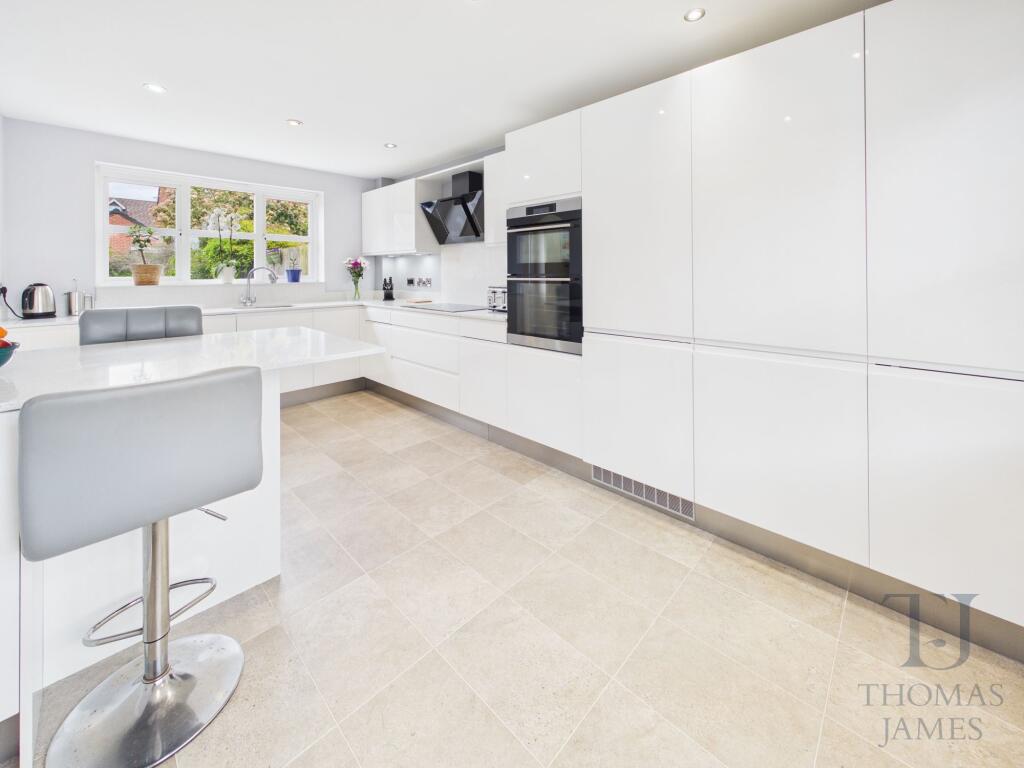 House in Rushcliffe, Ruddington - View 2