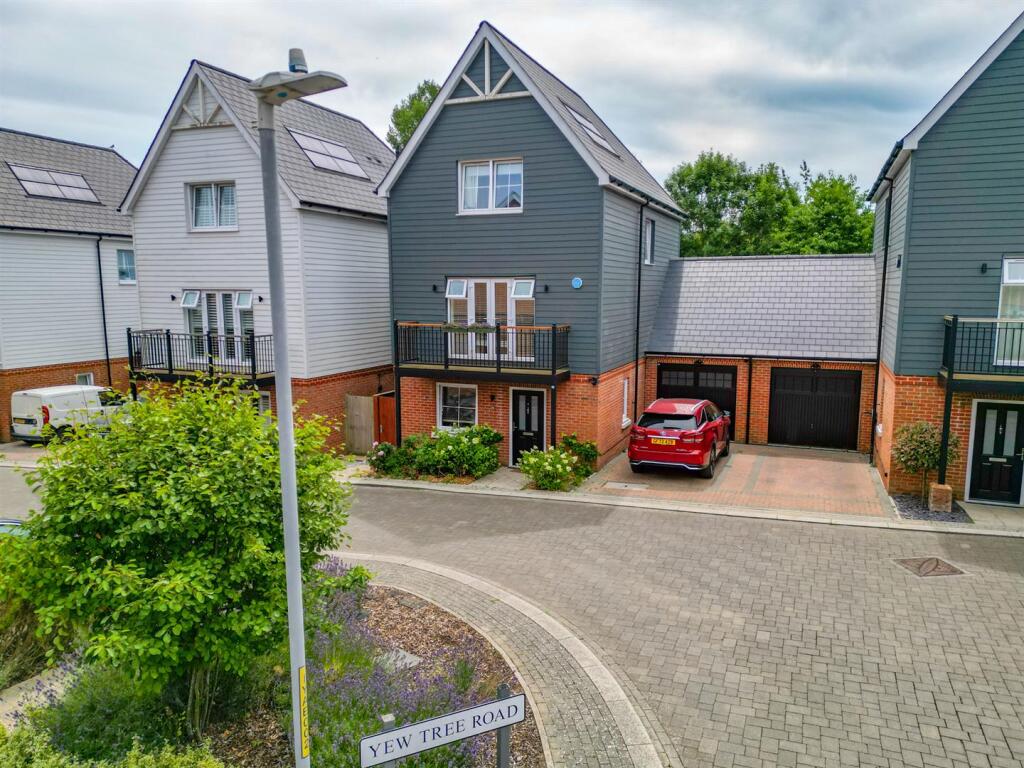 Main image of property: Yew Tree Road, Dunton Green, Sevenoaks