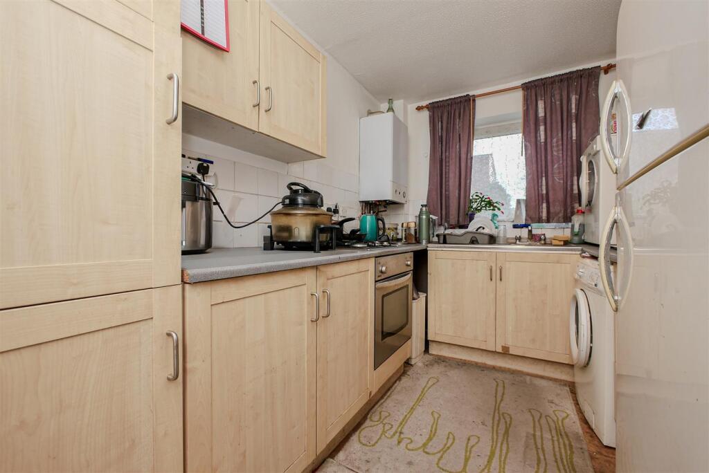 Charter Way, Wallingford - View 3