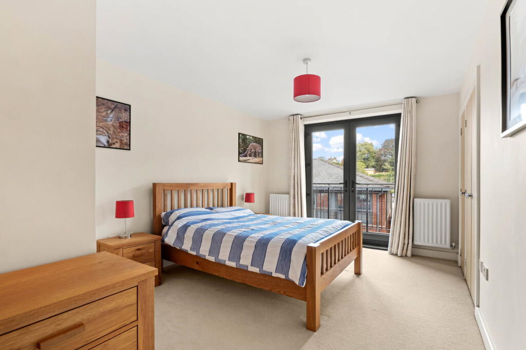 Apartment in Worcester - View 5