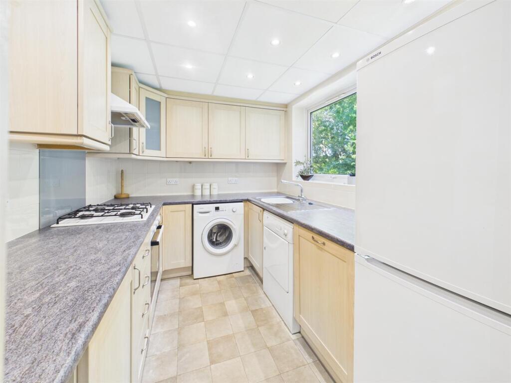 Dell Farm Road, Ruislip - Pohľad 4