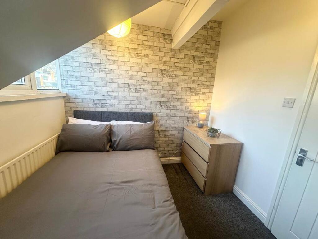 House in Leeds - View 5