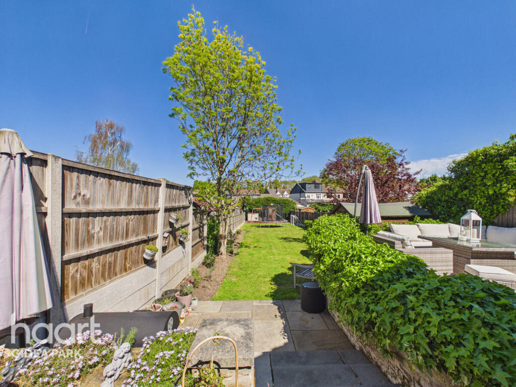 Heath Park Road, Gidea Park photo 4