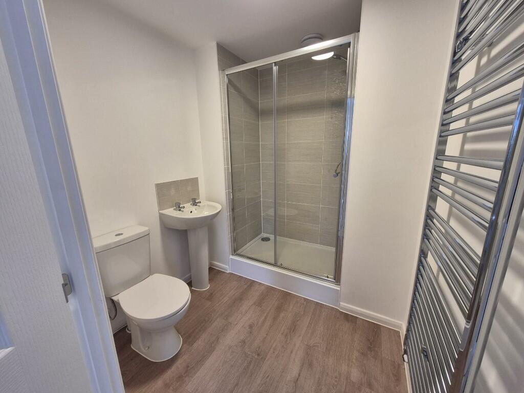 House in Blaby, Glen Parva - View 5