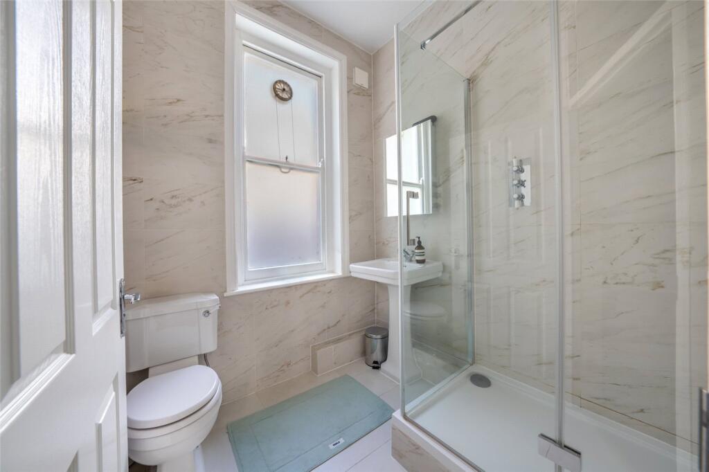Apartment in London, Kensal Town, Maida Vale - More