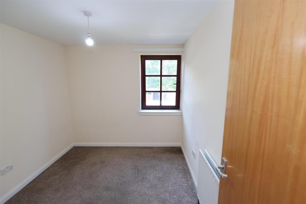 Apartment in Paisley, Inverclyde - More