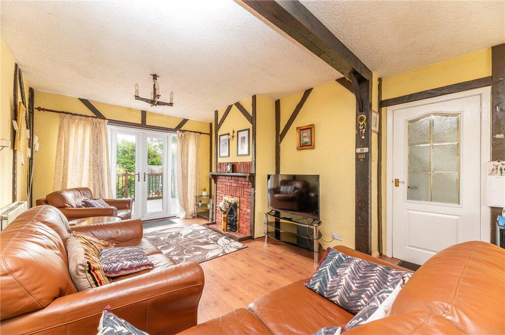 House in Wakefield - View 2