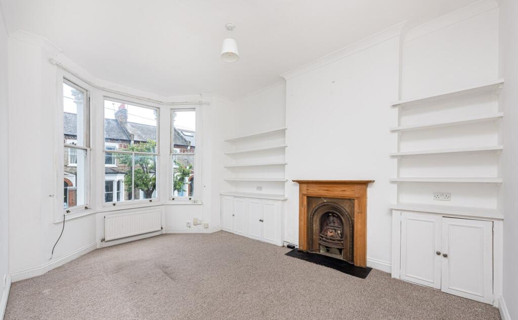 Main image of property: TAYBRIDGE ROAD, SW11