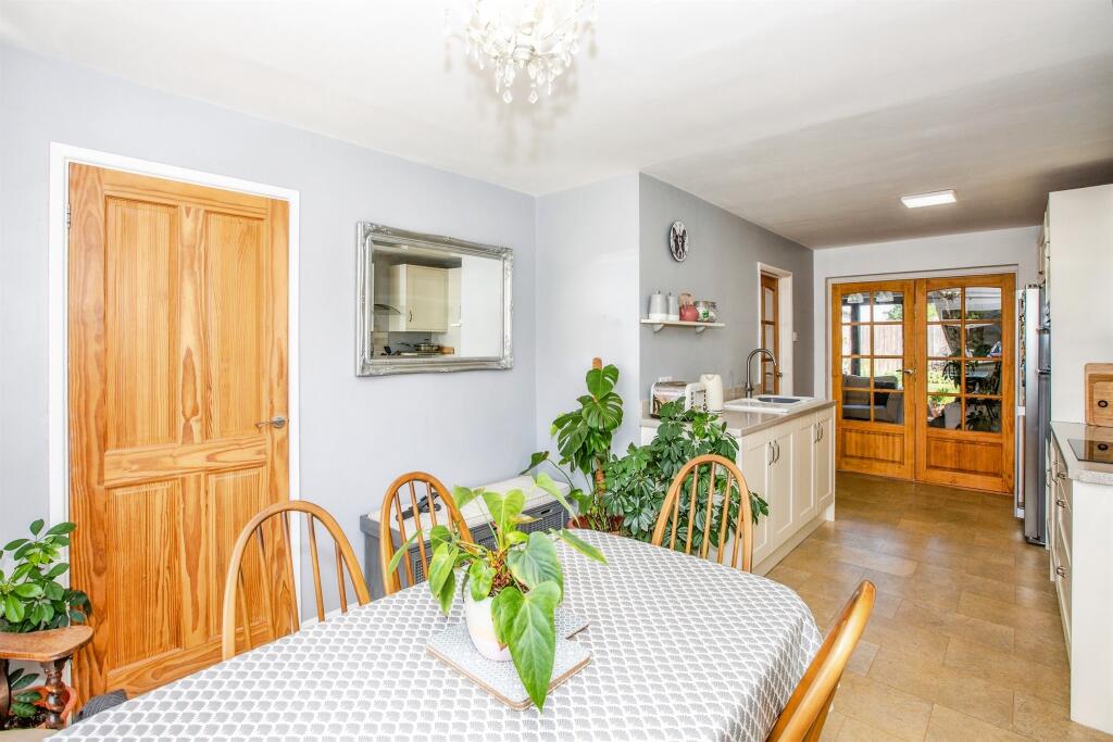House in Kettering, Ringstead - View 3