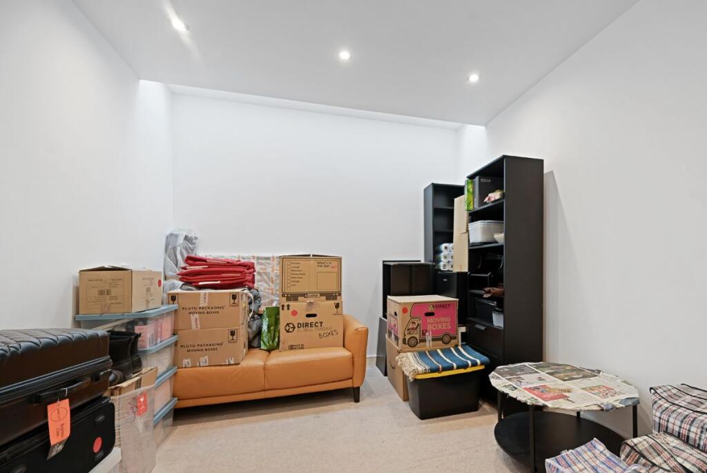 Apartment in London, Perivale - View 3