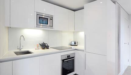 Apartment in London - View 5