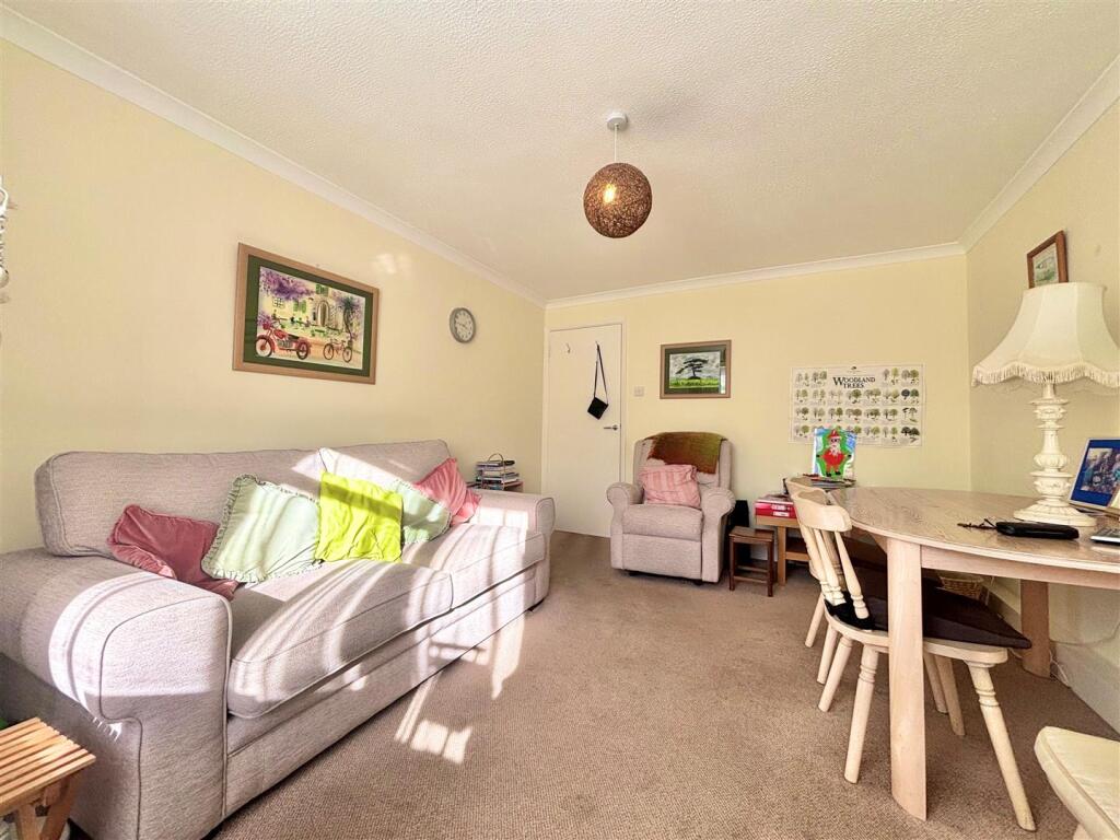 Apartment in Portsmouth - View 4