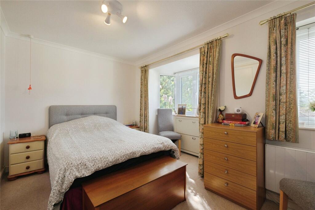 Apartment in Truro - View 4