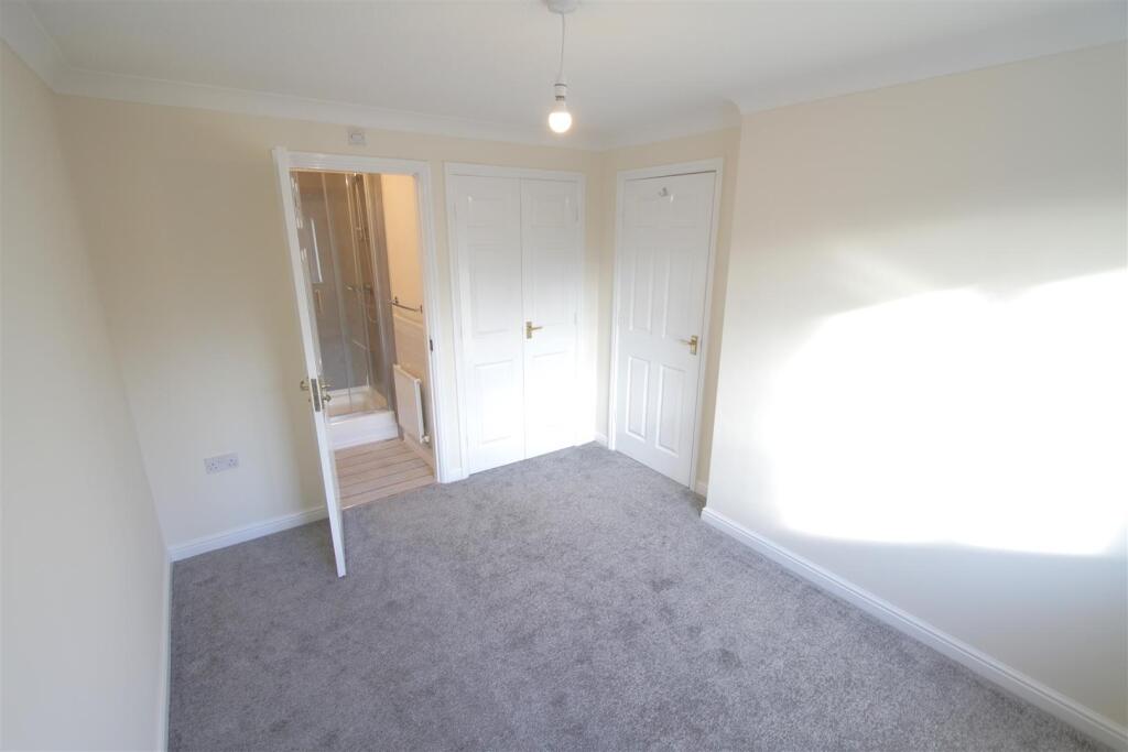 House in Gateshead, Bensham - More