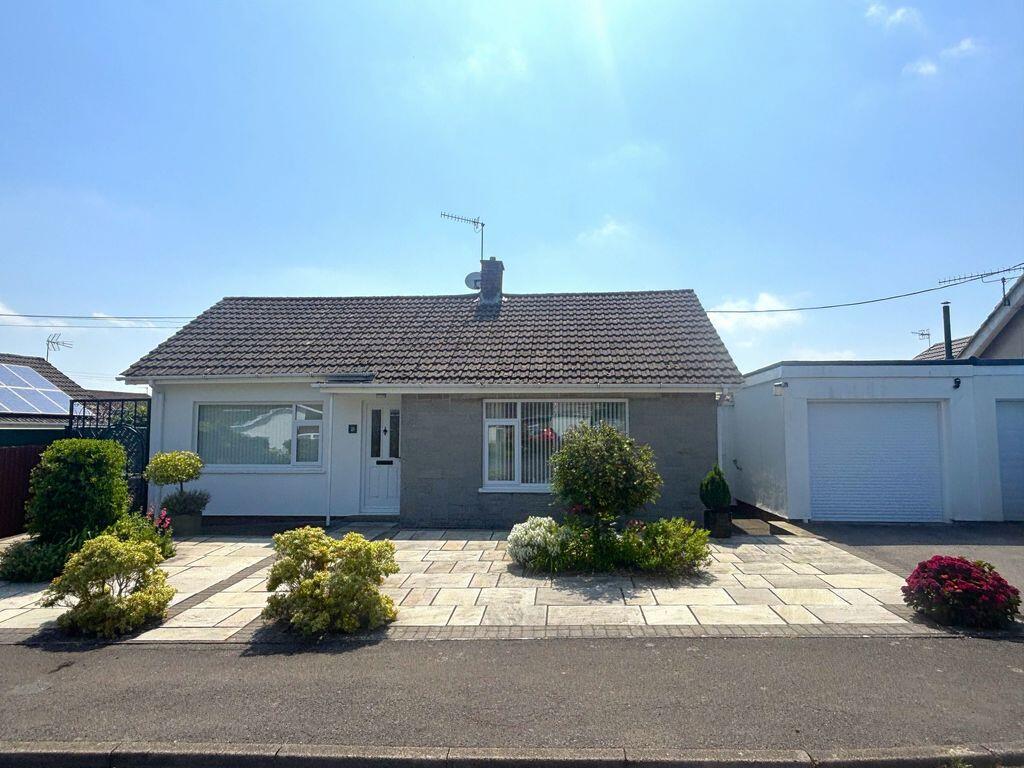 Main image of property: St. Helen's Crescent, Llanellen, Abergavenny