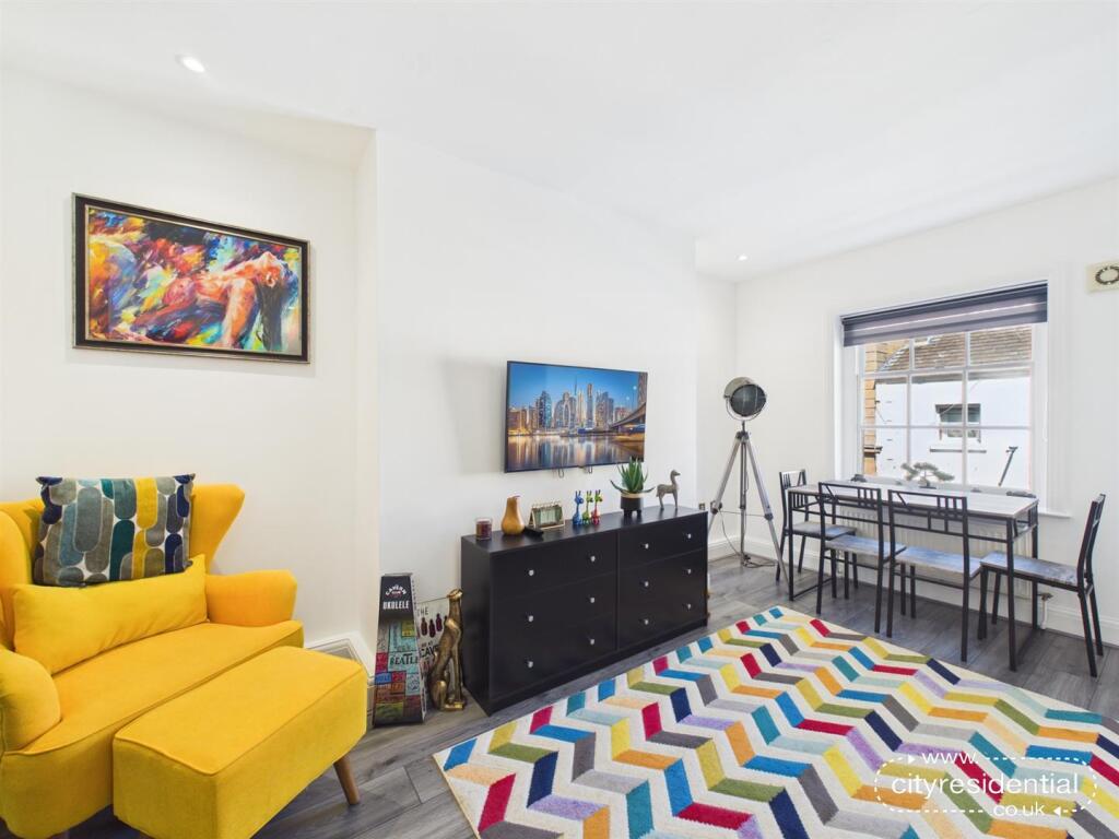 Apartment in Liverpool - View 4