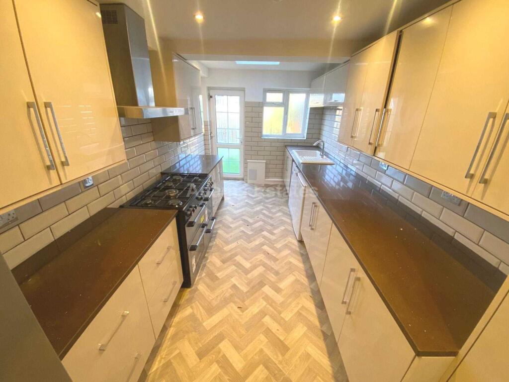 House in Reading - View 5