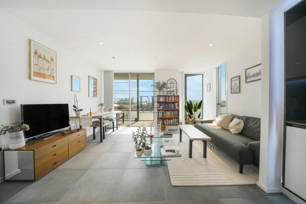 Apartment in London - View 2