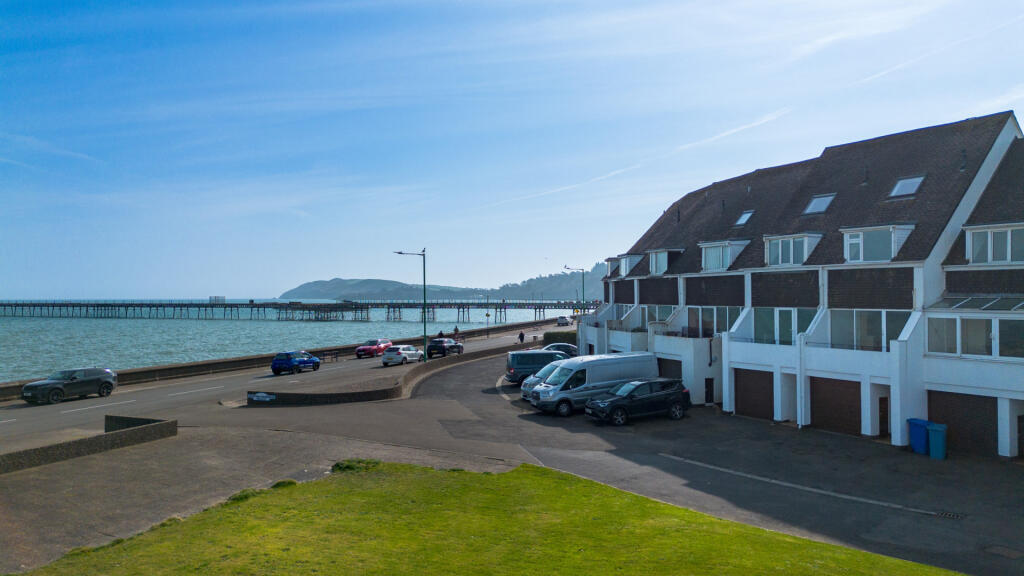 Main image of property: 7 Marine Gardens, Ramsey, IM8 1EN