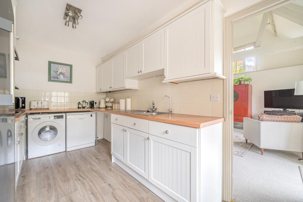 House in Marlborough, Ramsbury - View 4