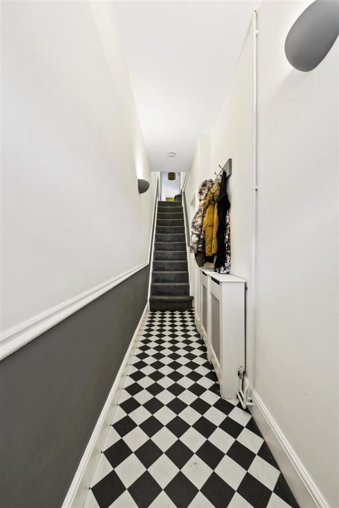 House in Northampton - View 4