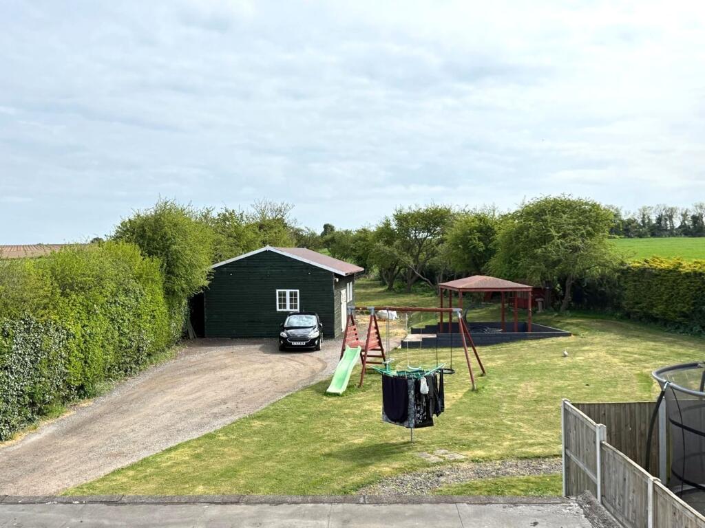 House in Canterbury - View 2