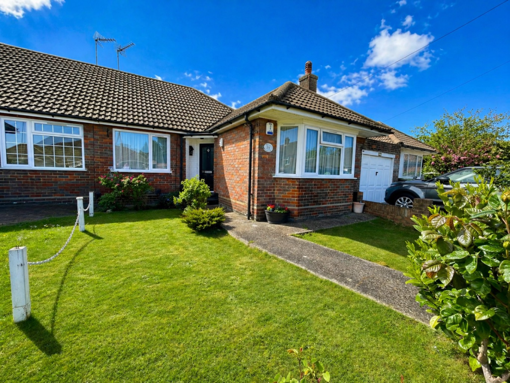 Main image of property: Felix Avenue, Luton, Bedfordshire, LU2 7LE