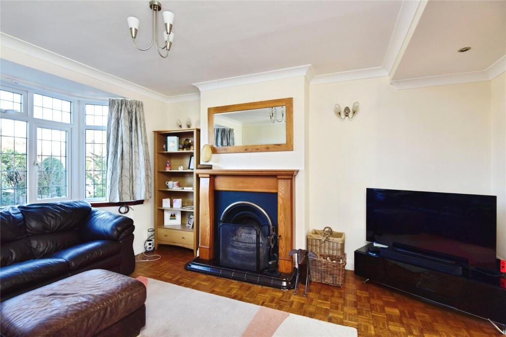 Poplar Drive, STOKE-ON-TRENT, Staffordshire, ST7 photo 3