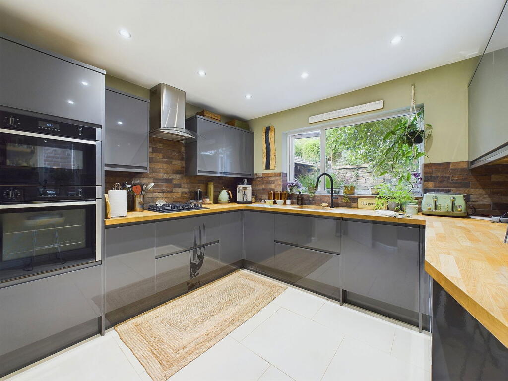 Pentreath Close, Fowey, PL23 photo 2
