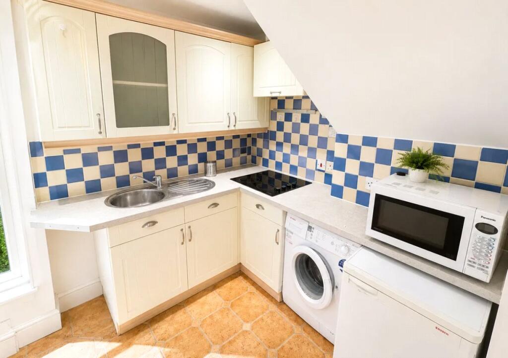 Apartment in London - View 2