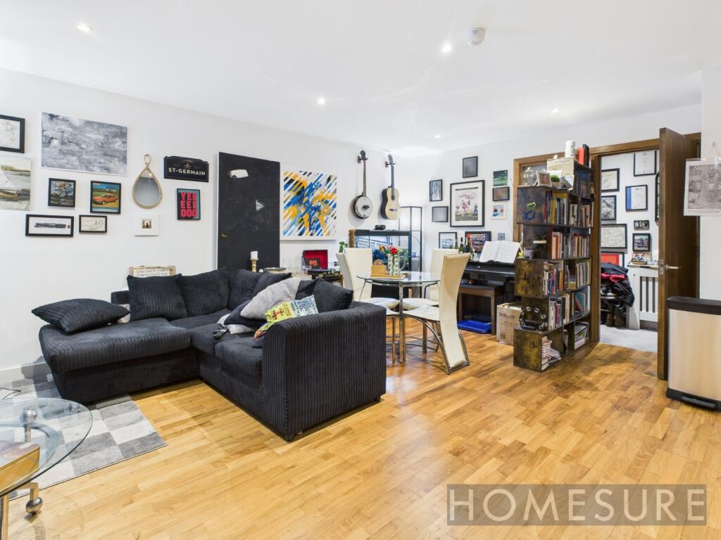 Apartment in Liverpool - View 3