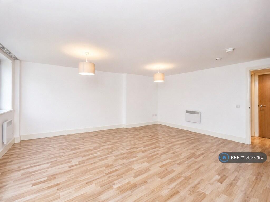 Apartment in Cardiff - View 4