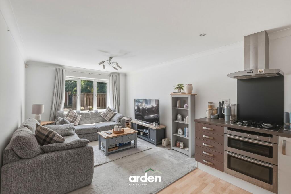 Apartment in Worcester, Worcestershire - View 4