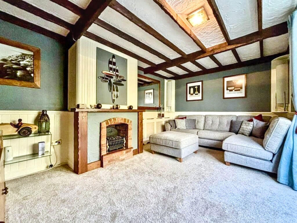 House in York, Beeford - More