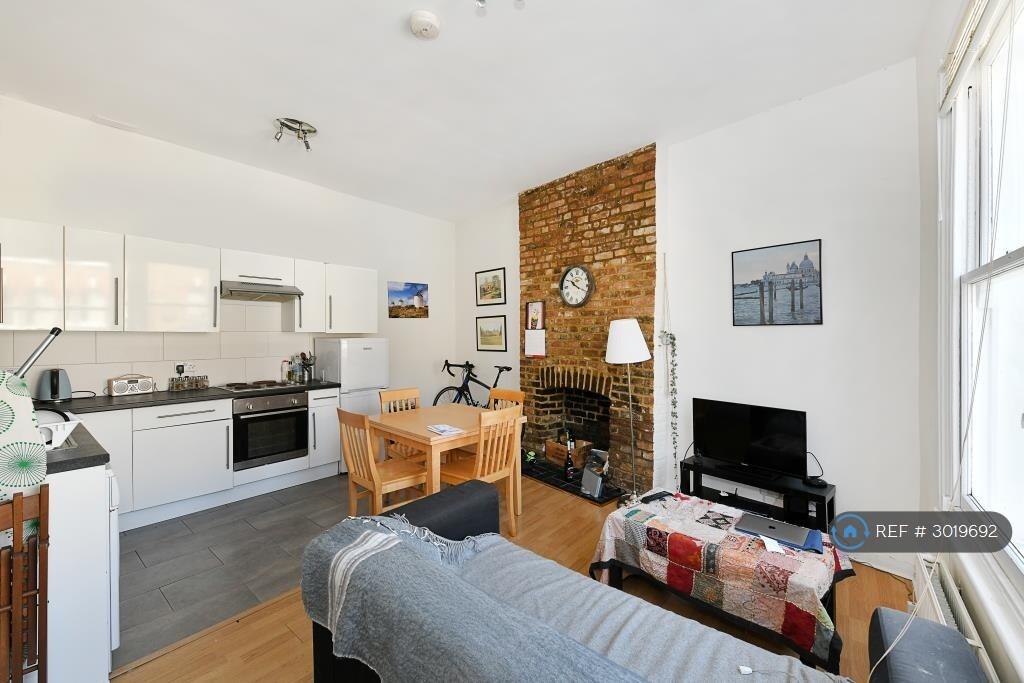 Apartment in London - View 4