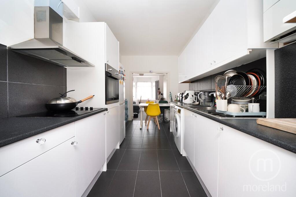House in London, Brent Cross - View 4