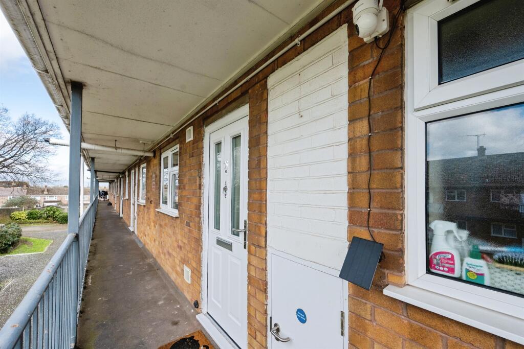 Cranham Drive, WORCESTER - View 2