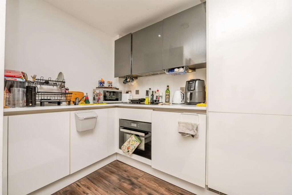 Apartment in Birmingham, Calthorpe Fields - View 3