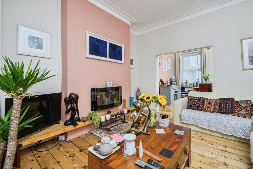 House in Plymouth - View 3
